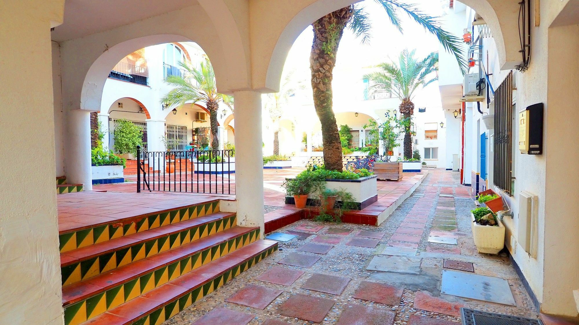 Calafat Apartment By Hello Apartments ซีเจส ภายนอก รูปภาพ